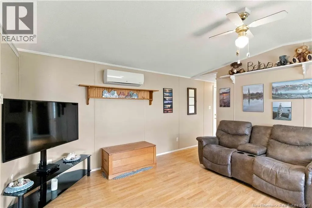 99 Hedgeview Drive