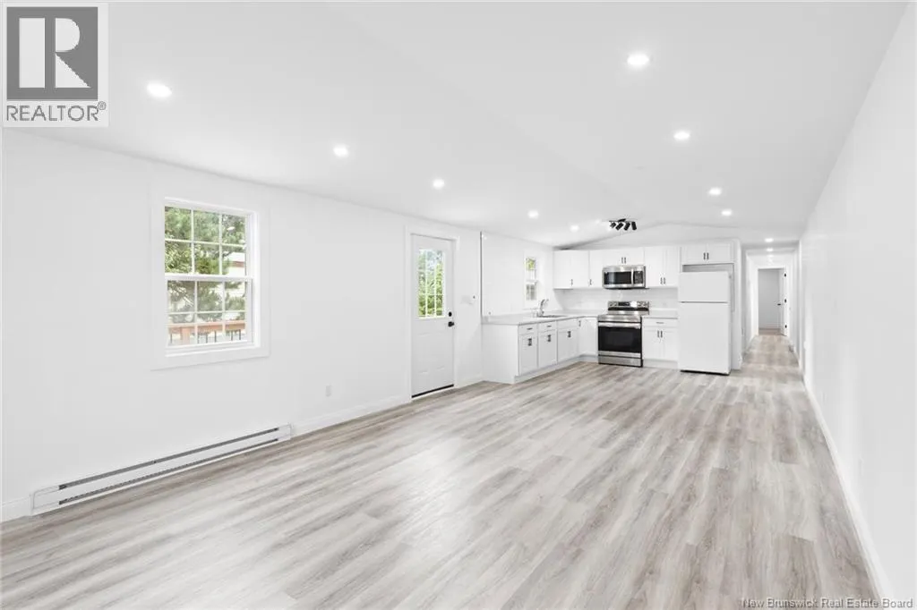 83 Leafwood Crescent