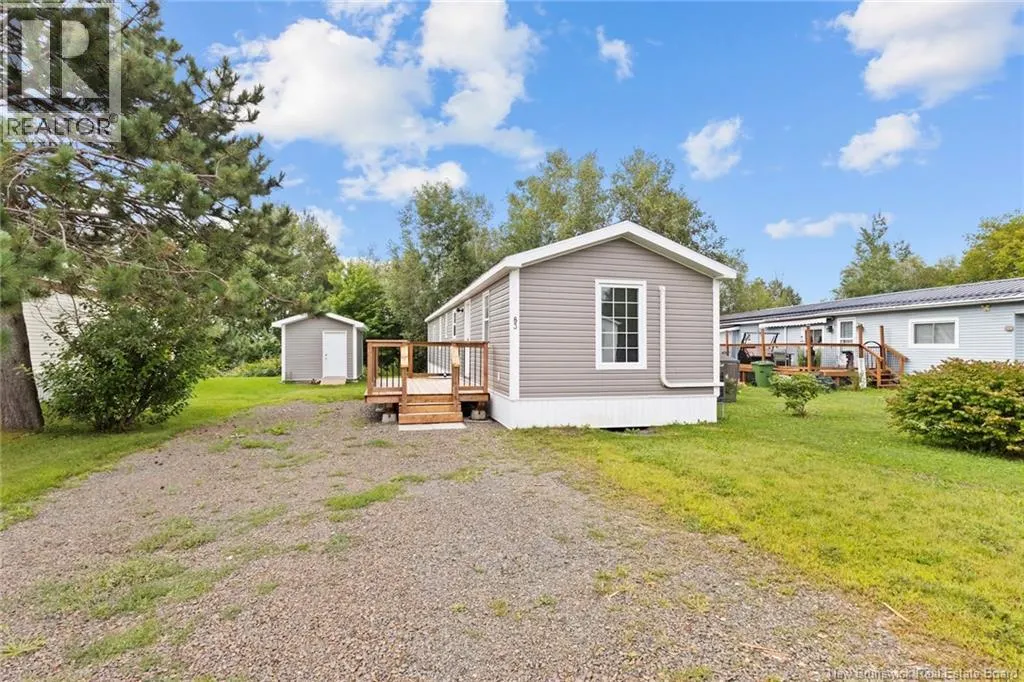 83 Leafwood Crescent