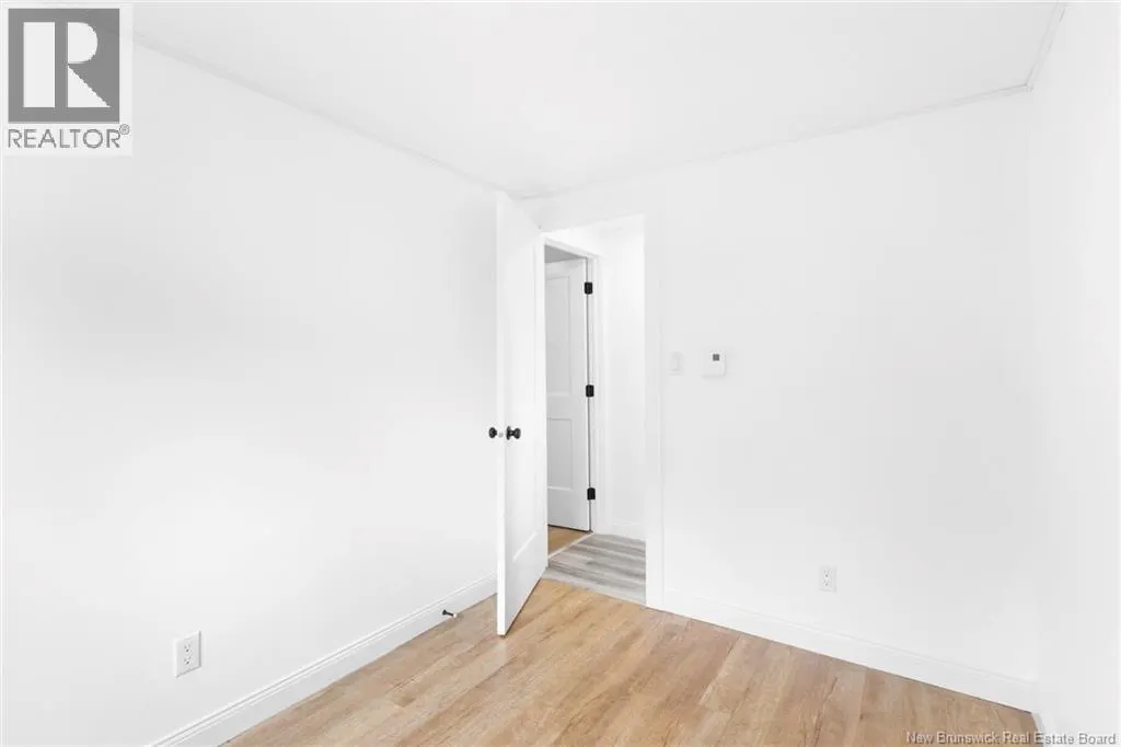 83 Leafwood Crescent
