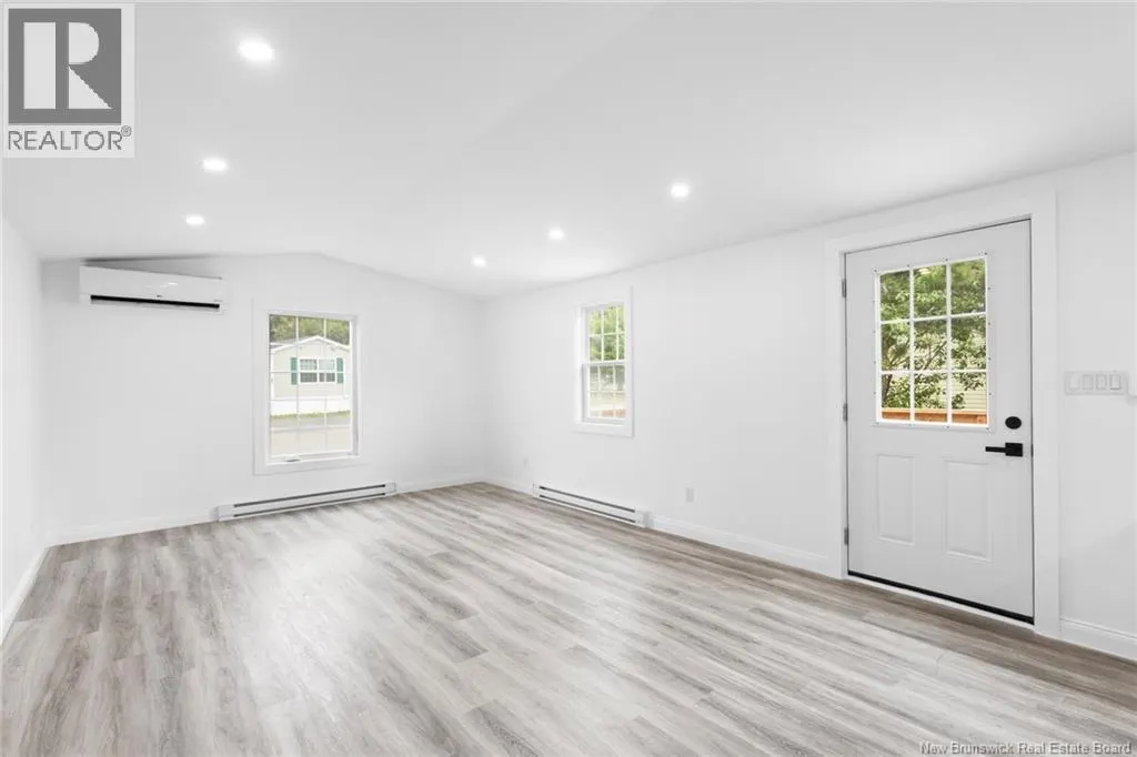 83 Leafwood Crescent