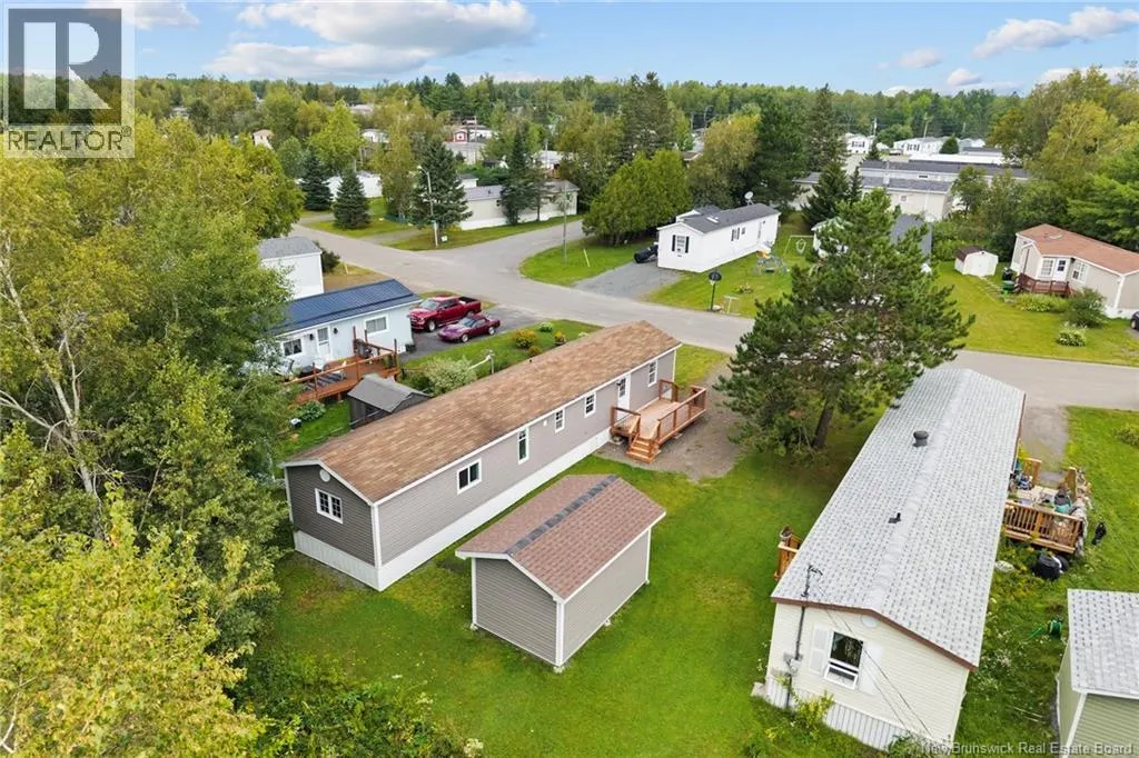 83 Leafwood Crescent
