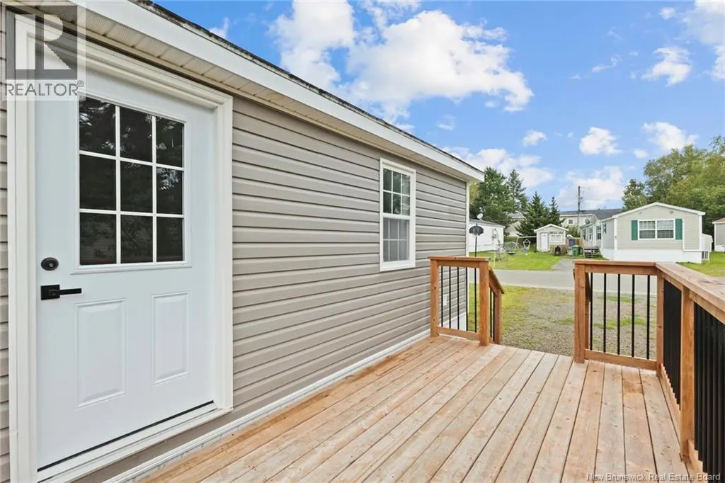 83 Leafwood Crescent
