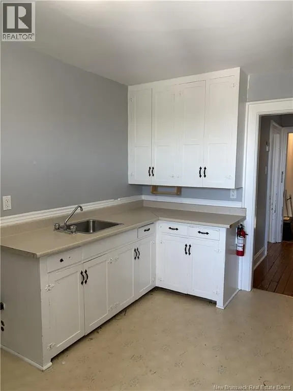 406-408 Algonquin Place