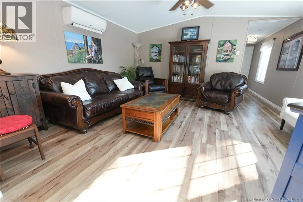 12 Bayview Drive