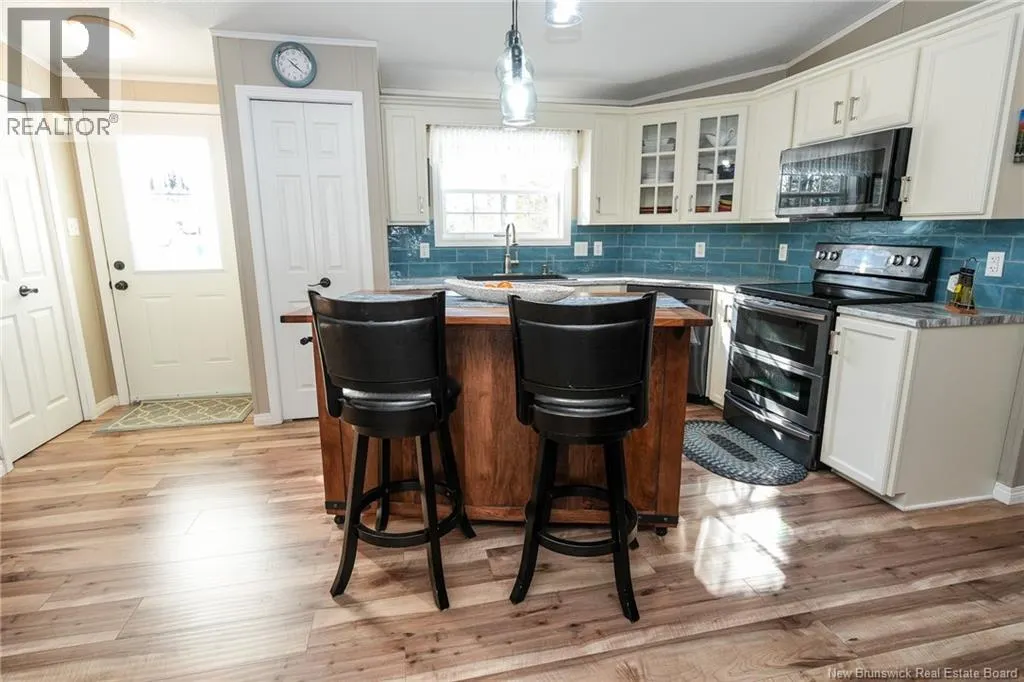 12 Bayview Drive