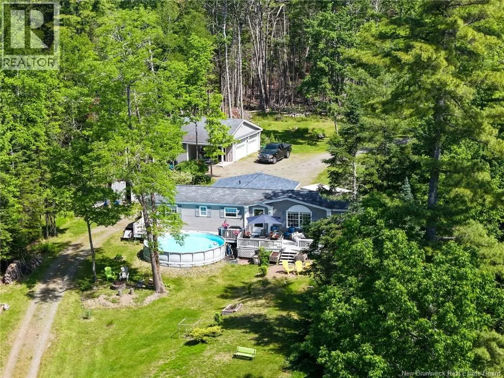 12 Bayview Drive