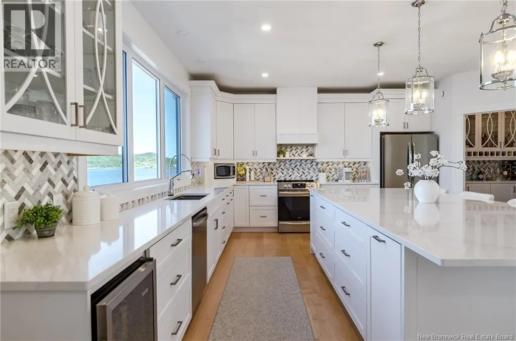 615 Gondola Point