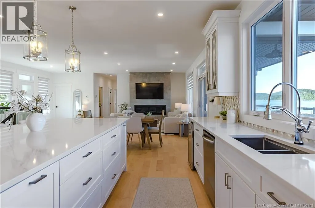 615 Gondola Point