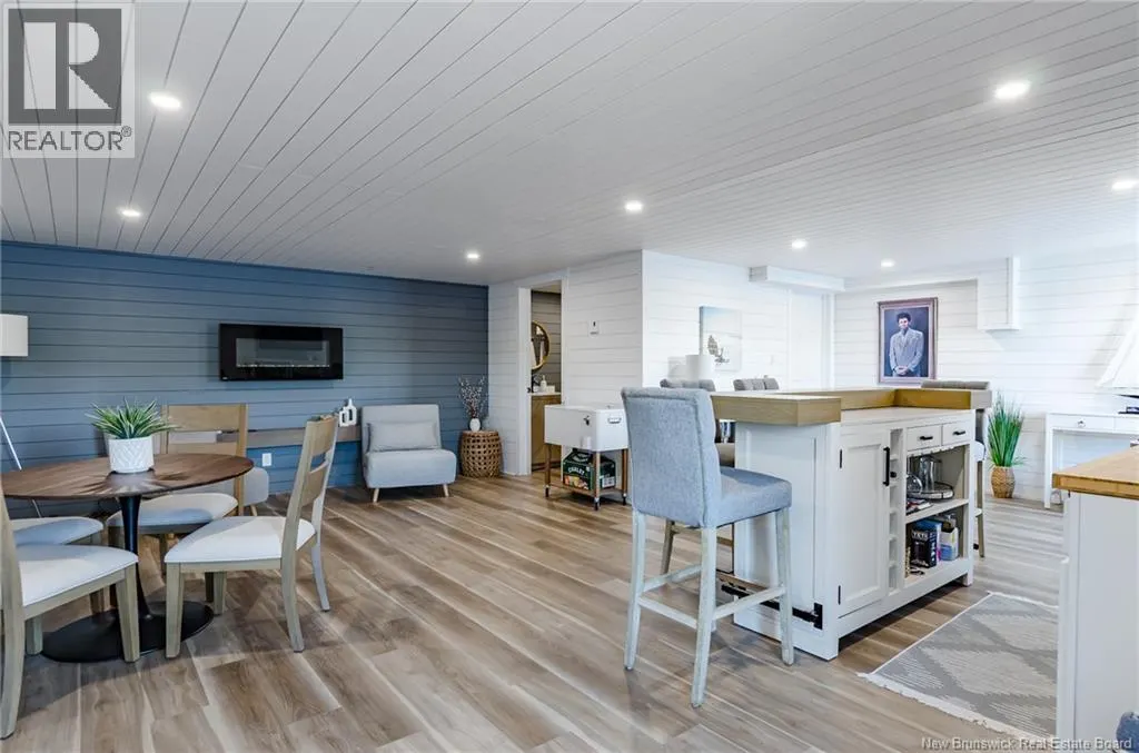 615 Gondola Point