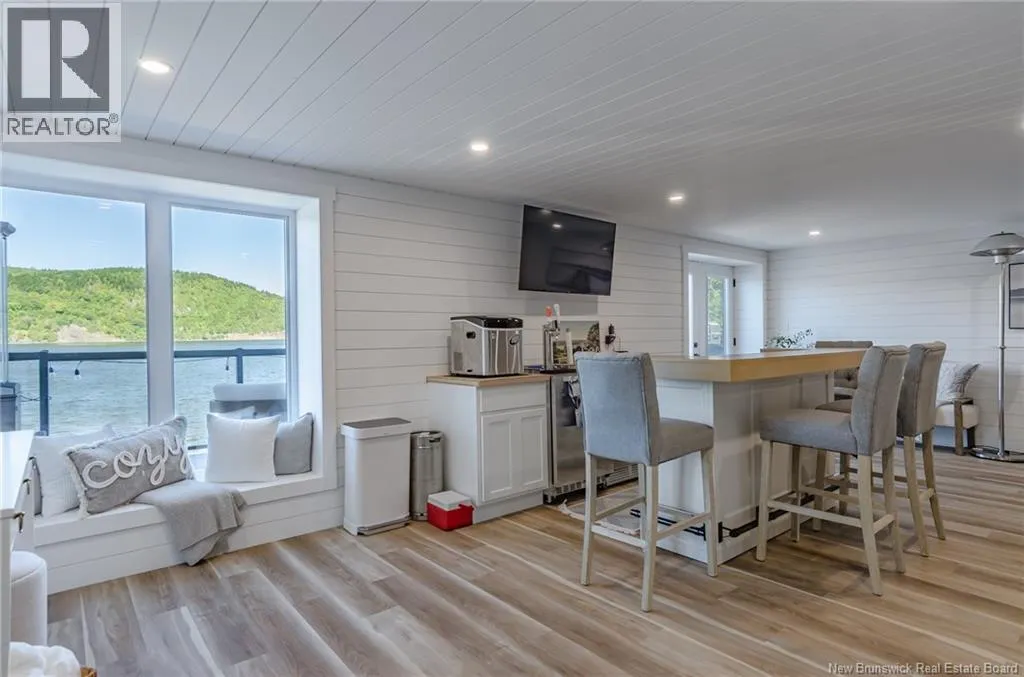 615 Gondola Point