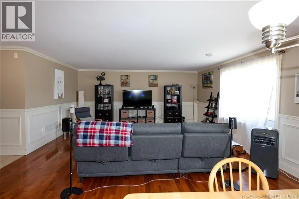 44 Brown Boulevard Unit# 2B