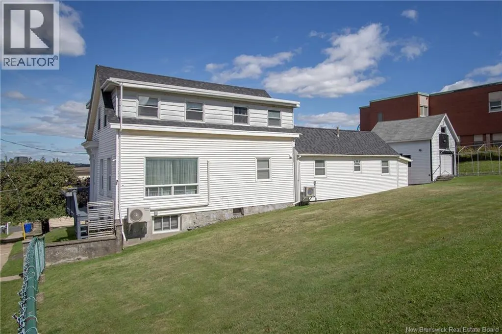 290 Tower Street
