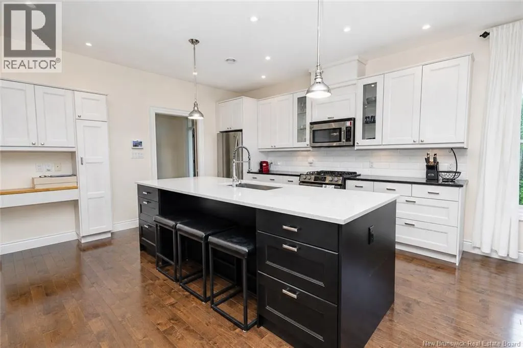 6 McNally Court