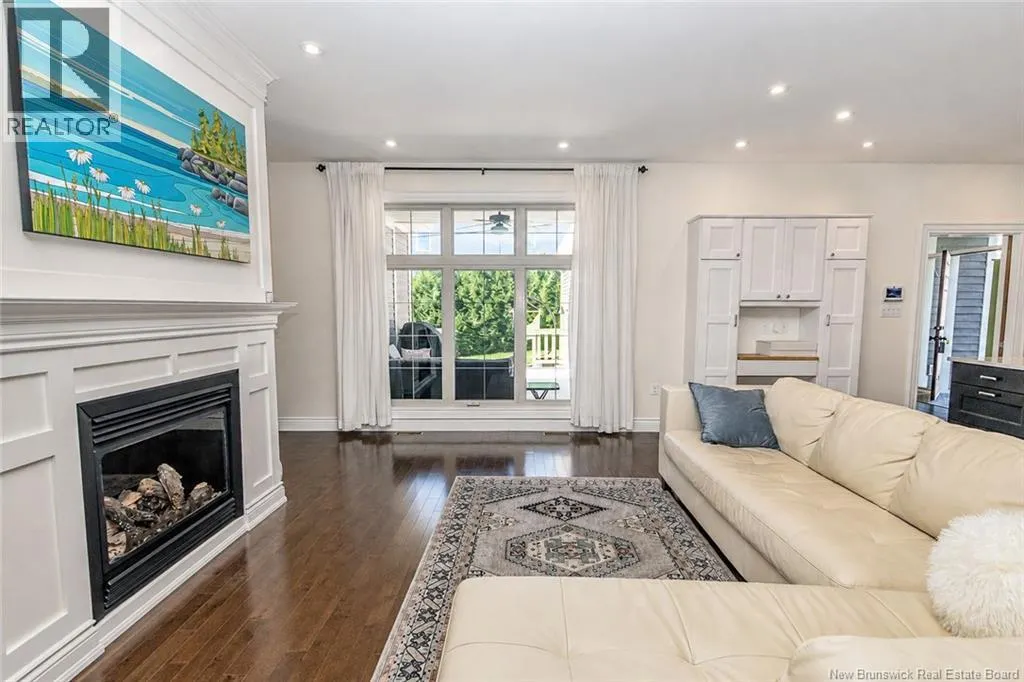 6 McNally Court