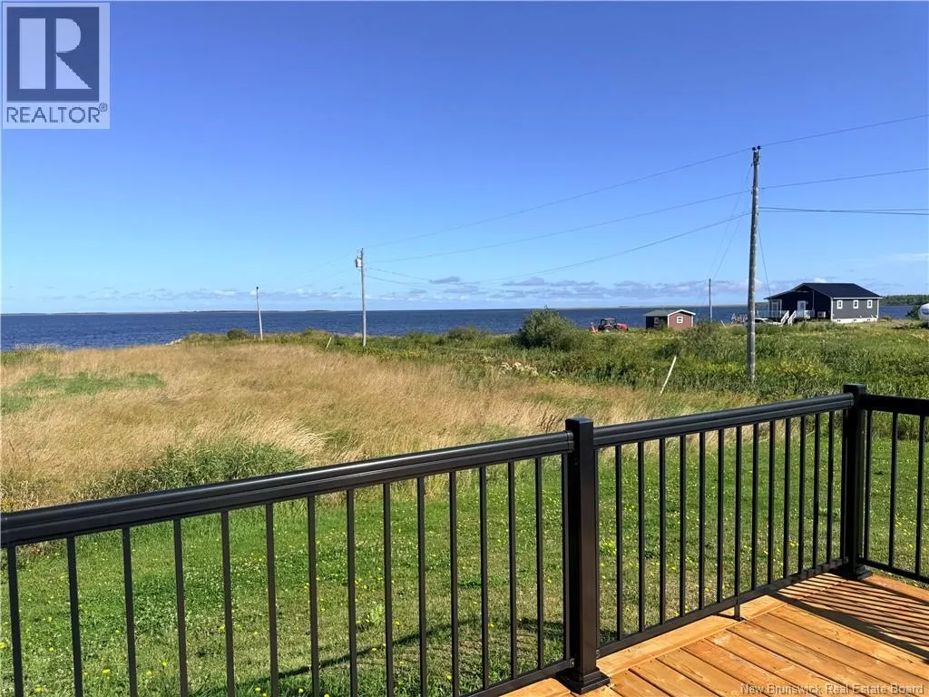 17 North Bayview Road