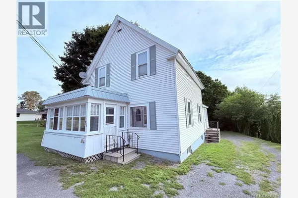 806 Main Street