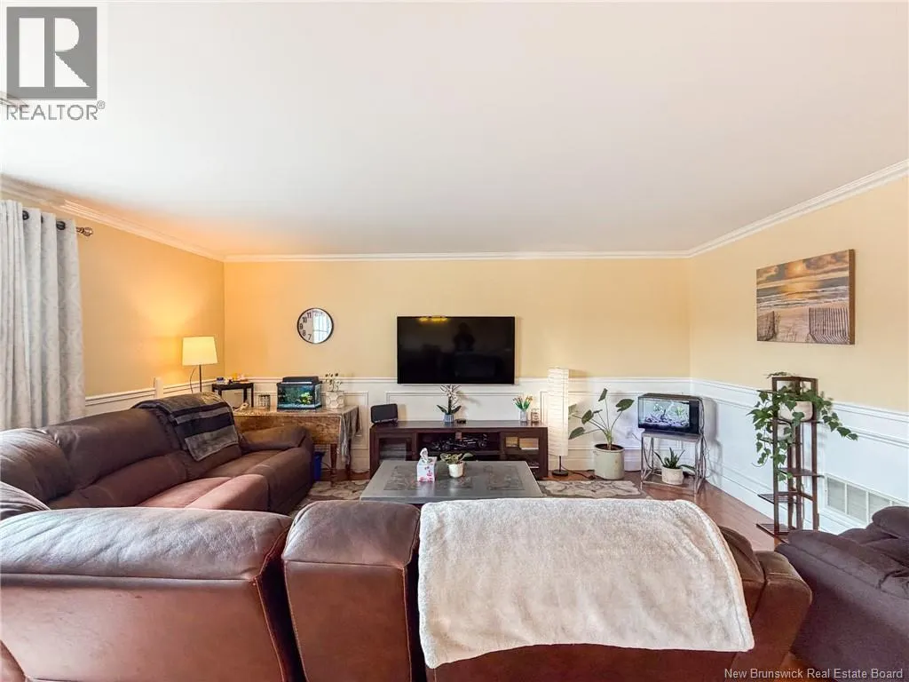 44 Brown Boulevard Unit# 2F