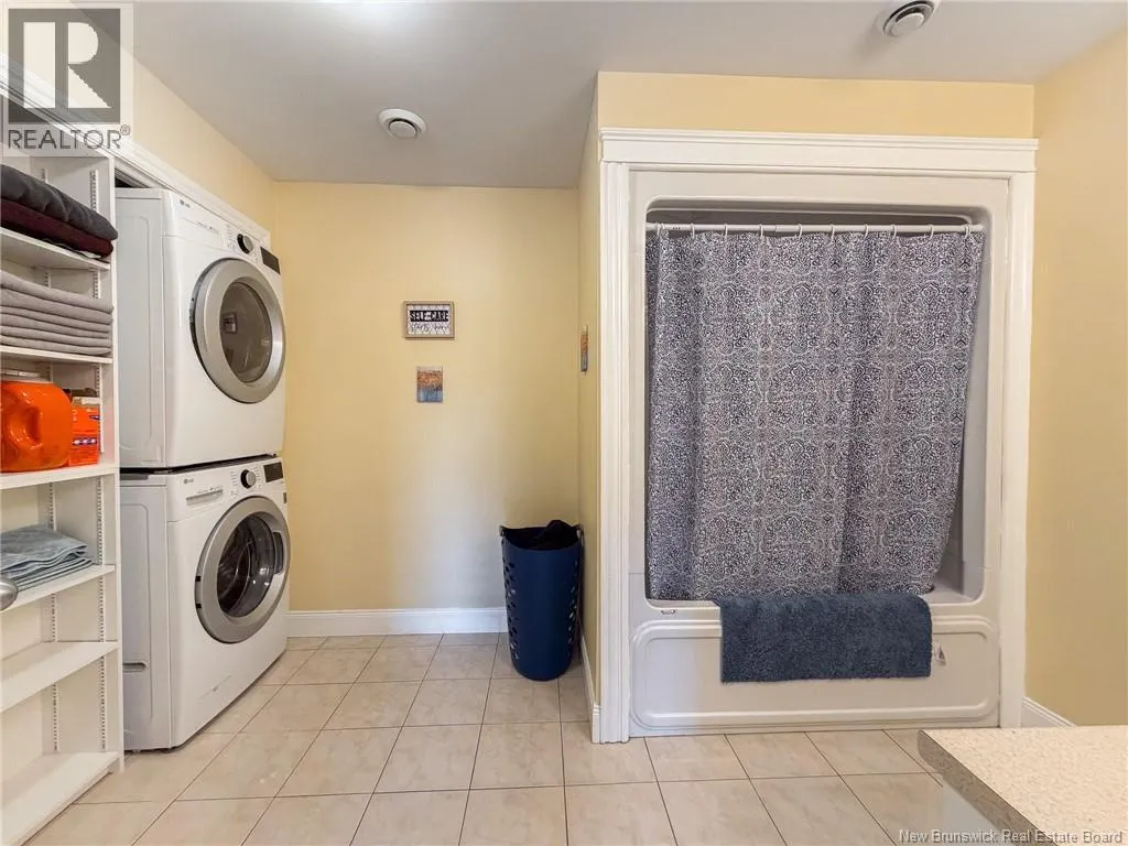 44 Brown Boulevard Unit# 2F