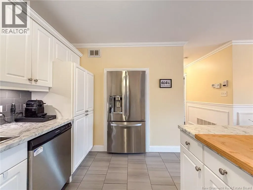 44 Brown Boulevard Unit# 2F