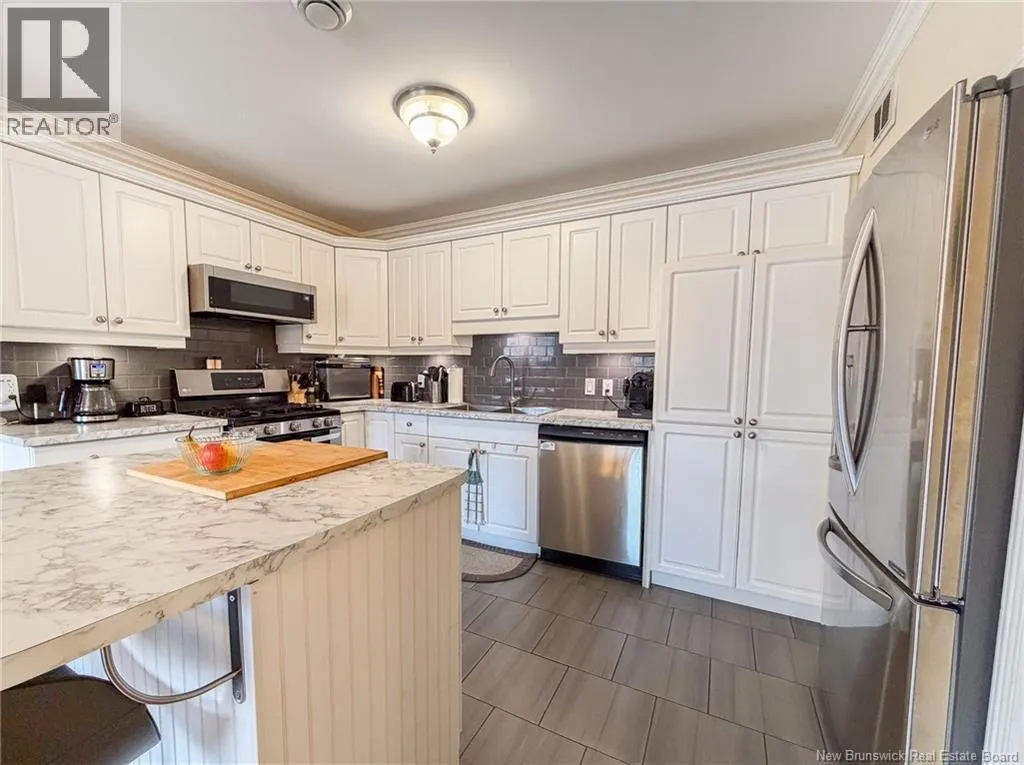 44 Brown Boulevard Unit# 2F