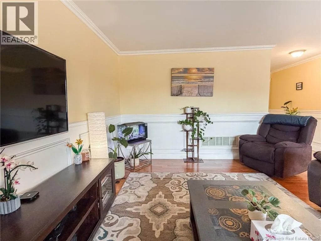 44 Brown Boulevard Unit# 2F