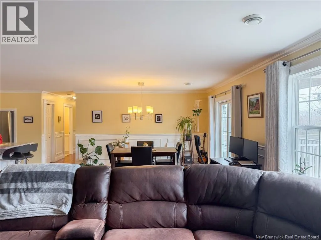 44 Brown Boulevard Unit# 2F