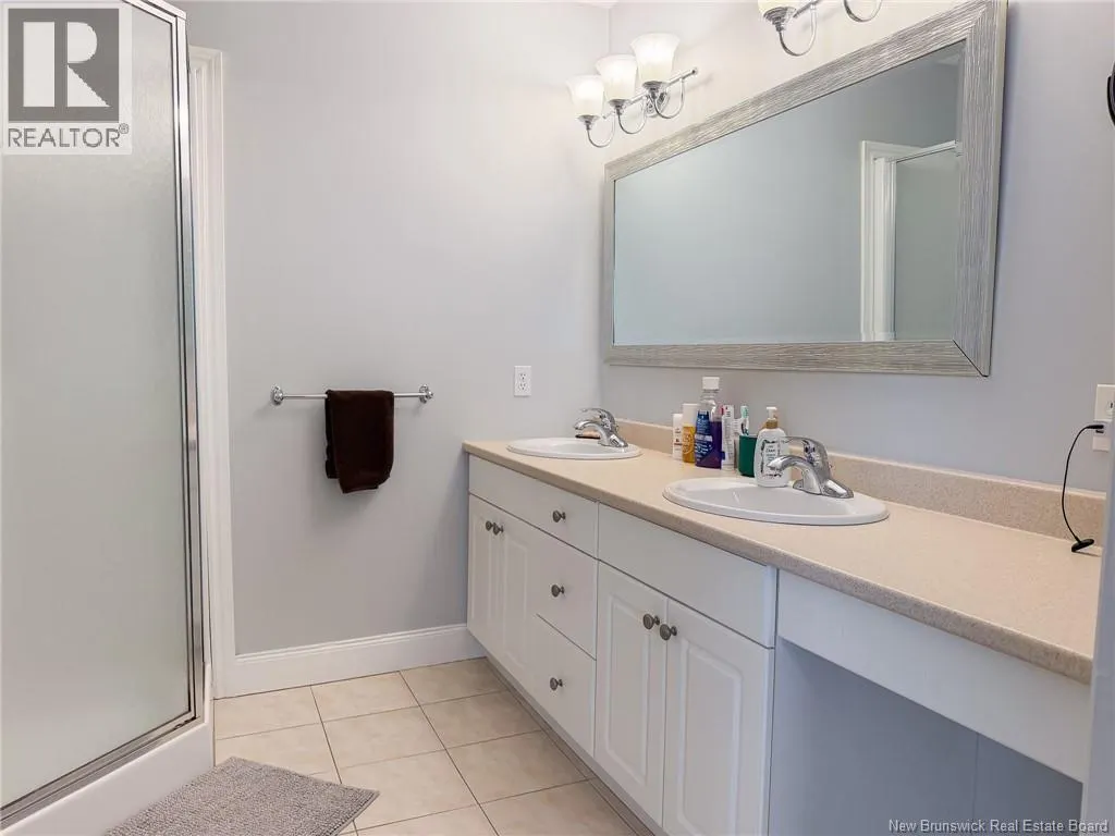 44 Brown Boulevard Unit# 2F