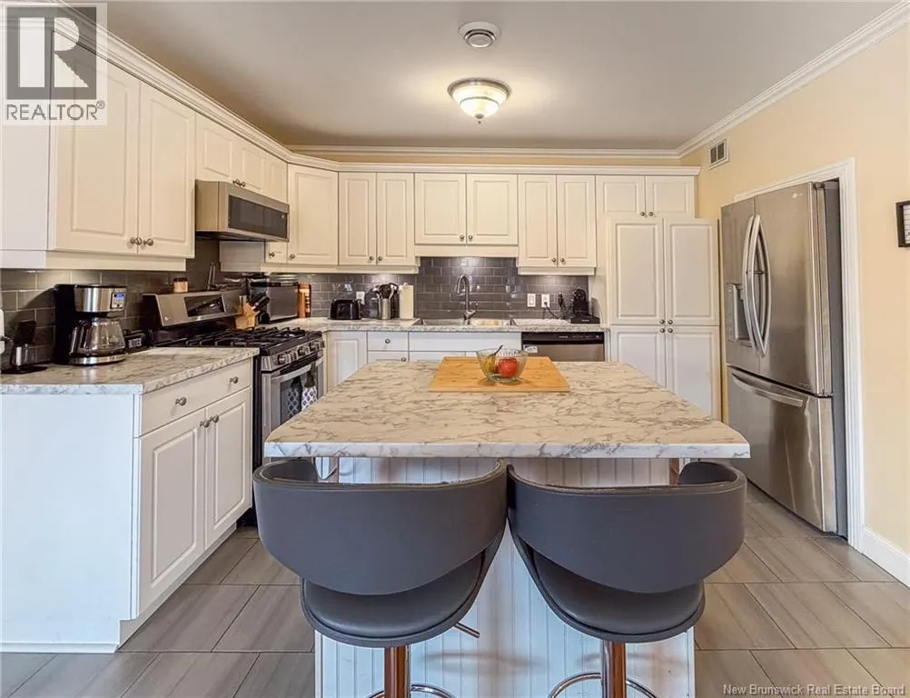 44 Brown Boulevard Unit# 2F