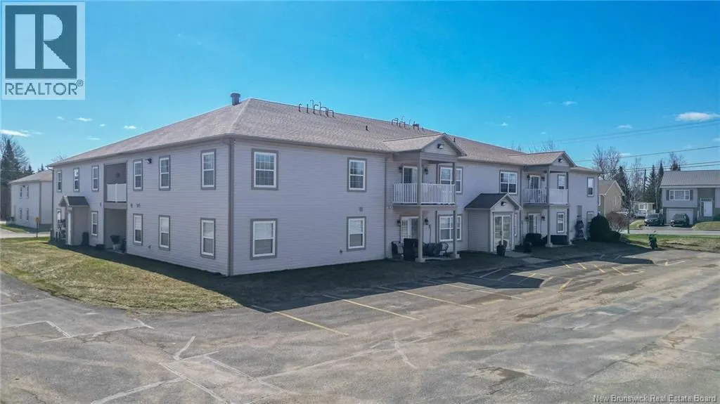 44 Brown Boulevard Unit# 2F
