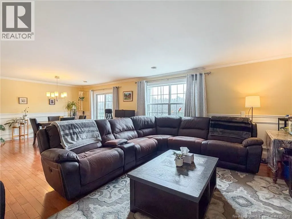44 Brown Boulevard Unit# 2F