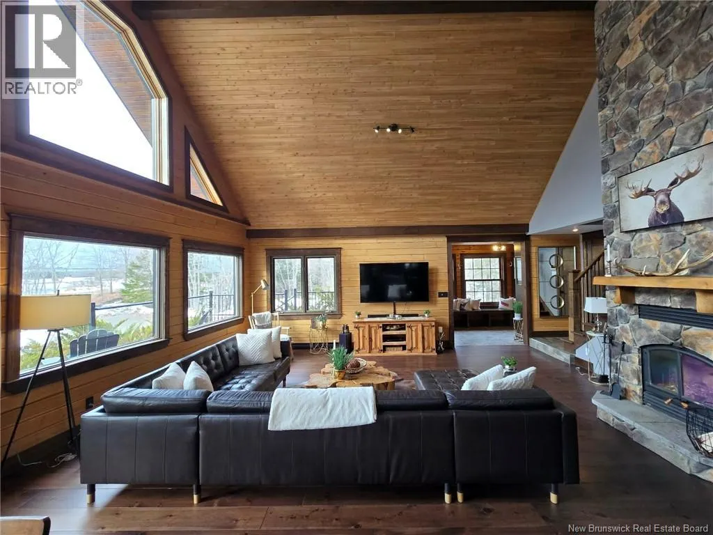 52 Shamrock Valley