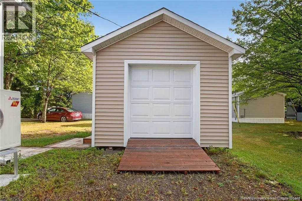 2 Larchwood Street
