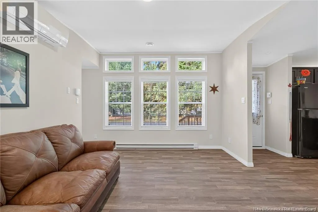 2 Larchwood Street