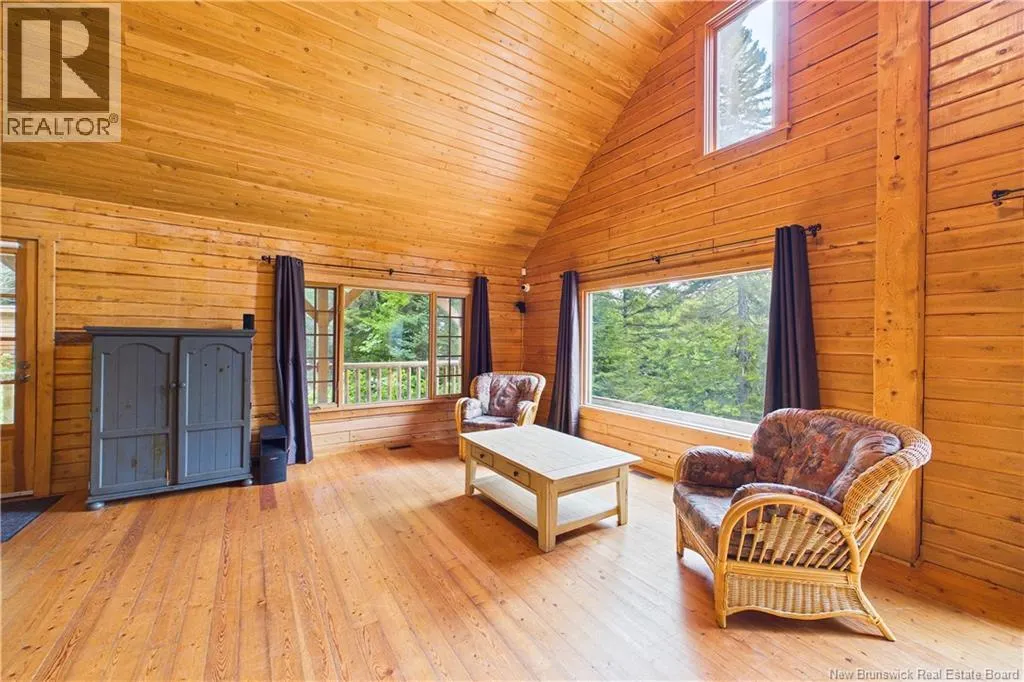 85 Vanessa Lane