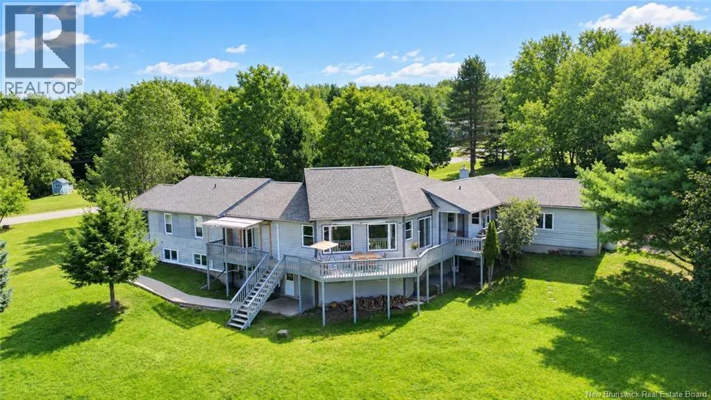 611 Darlings Island