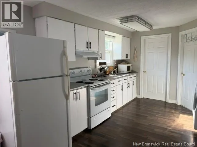 128 Sandy point