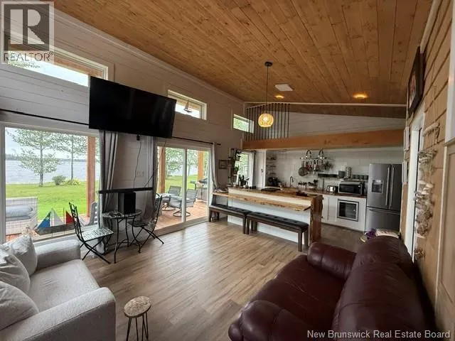 128 Sandy point