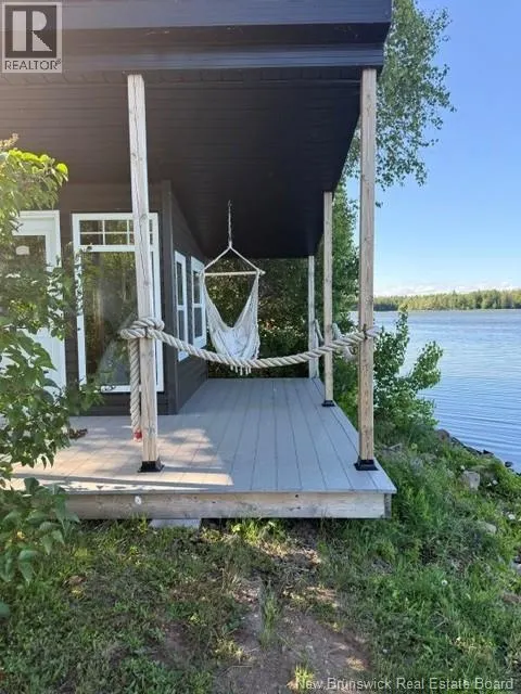 128 Sandy point