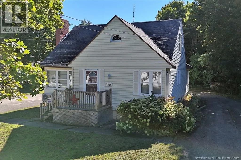242 Highland Avenue