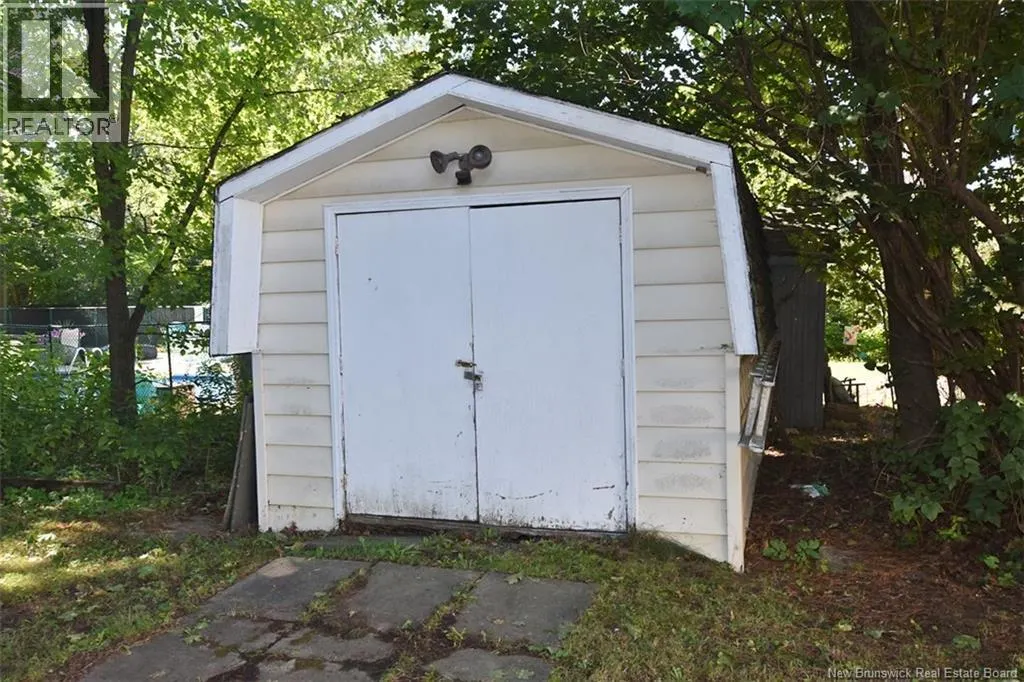 242 Highland Avenue