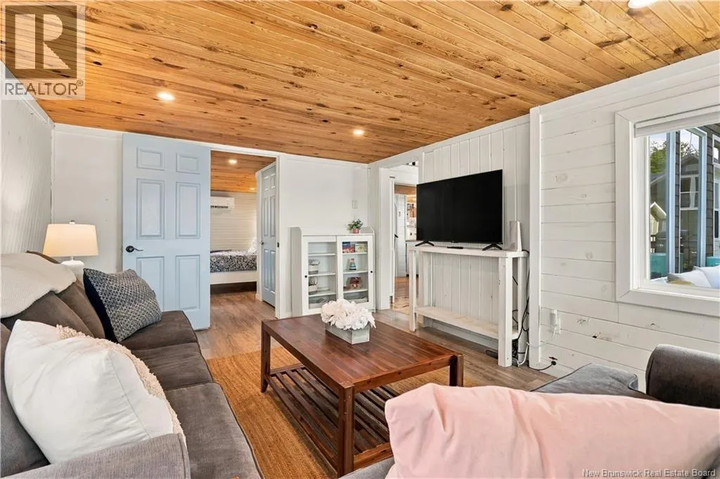 87 Hazen Lane