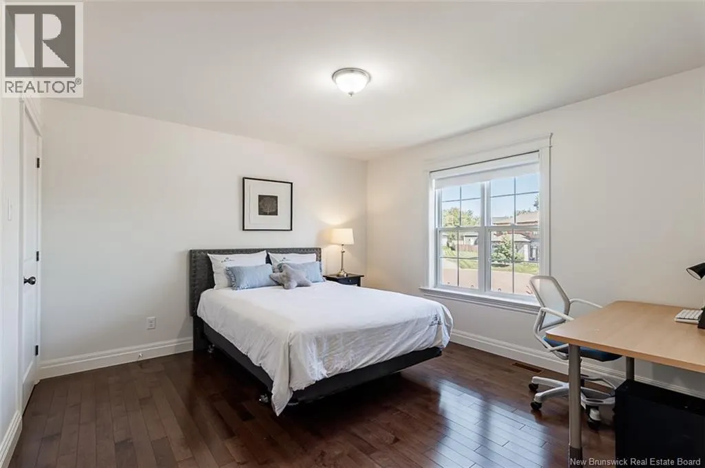 10 Turnberry Court