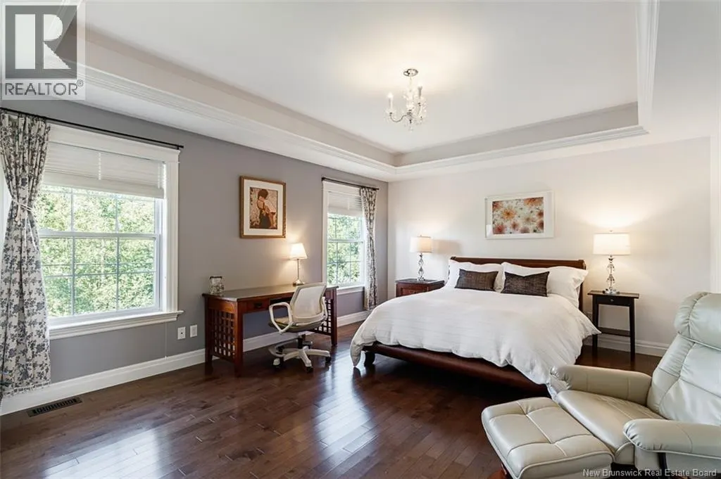 10 Turnberry Court