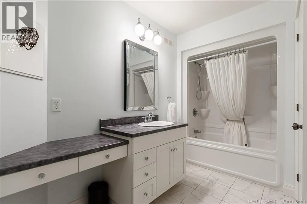 10 Turnberry Court