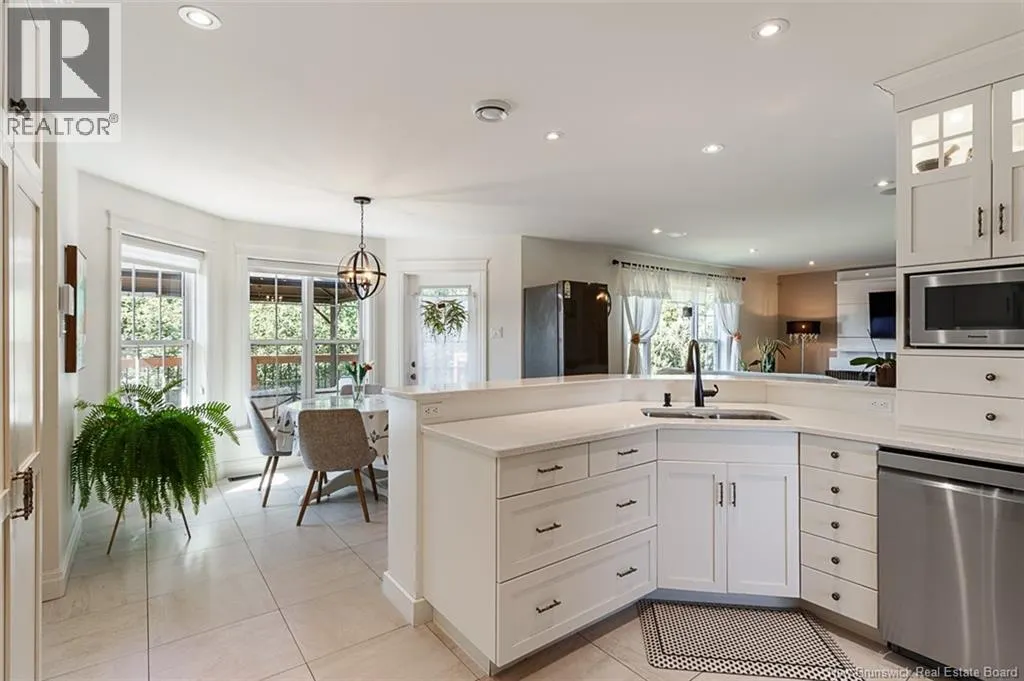 10 Turnberry Court