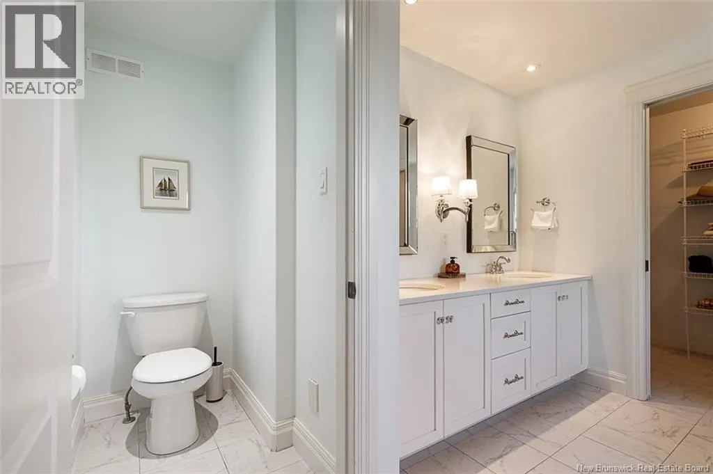 10 Turnberry Court