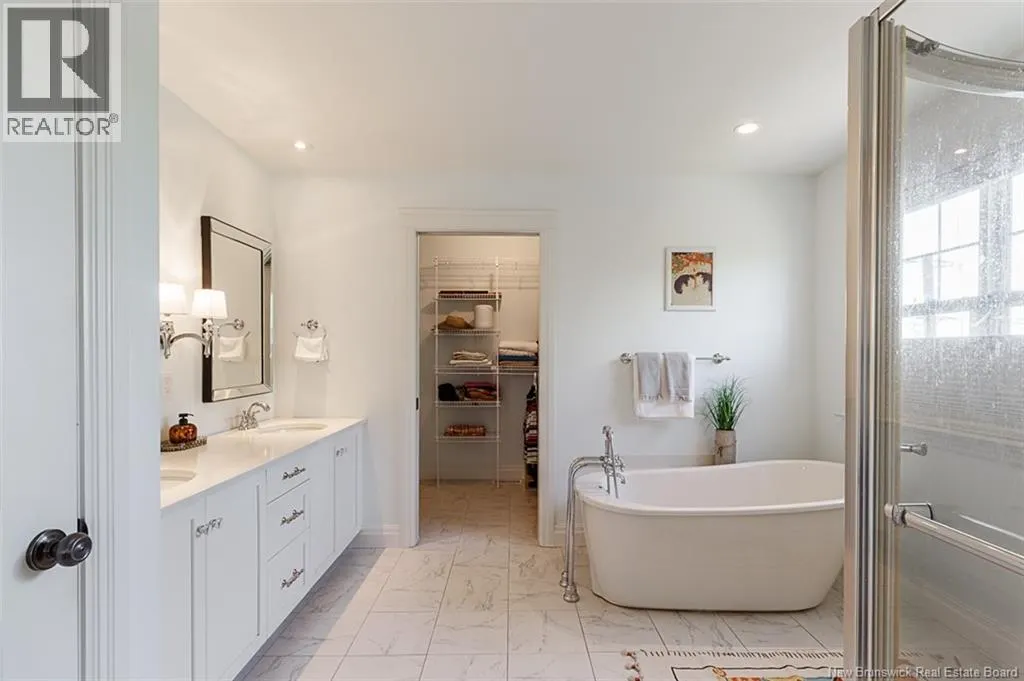10 Turnberry Court