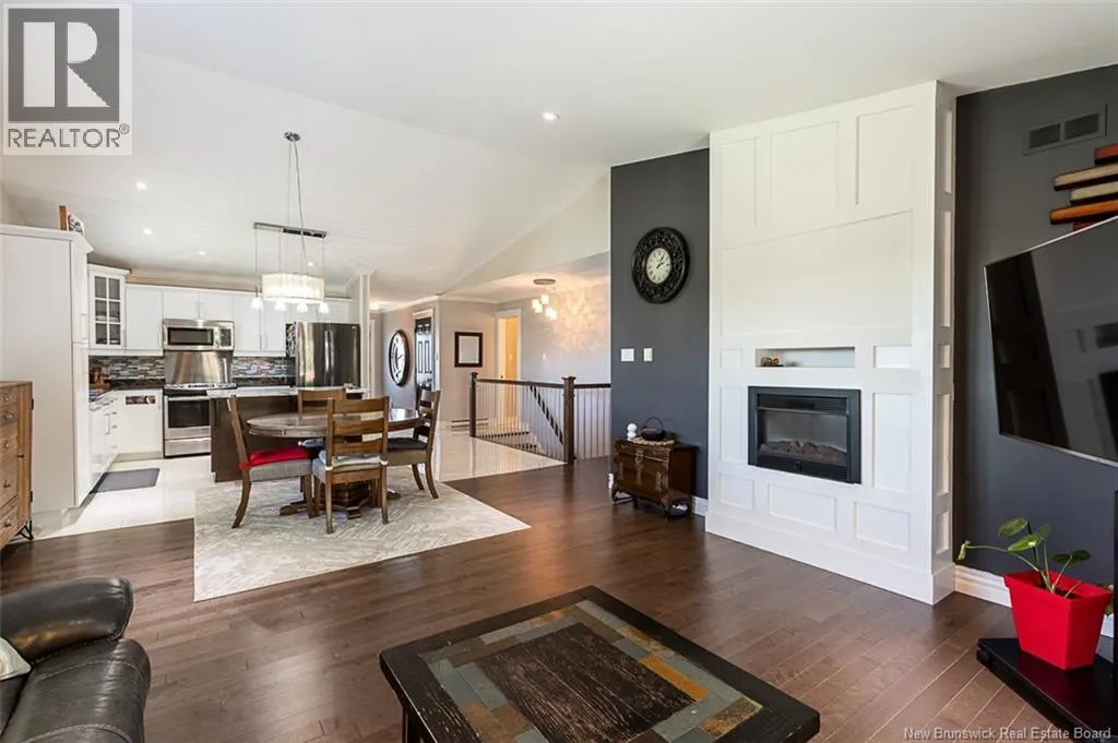 77 Stillwater Drive