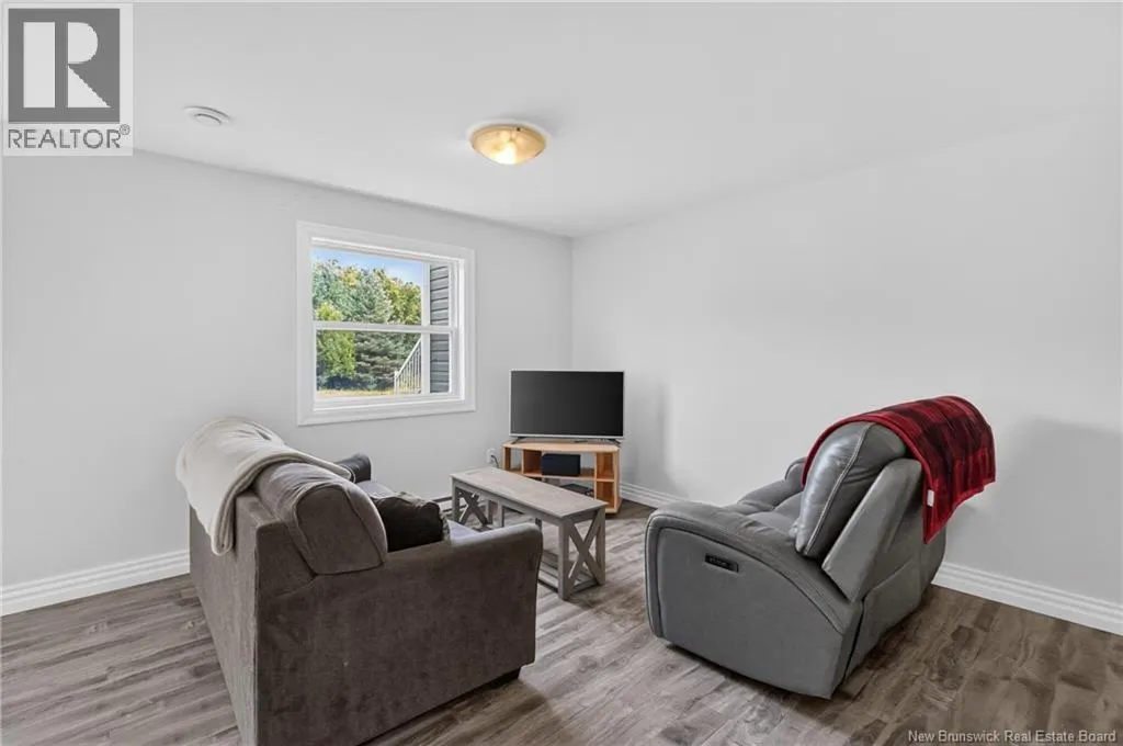 1528 Lincoln Road